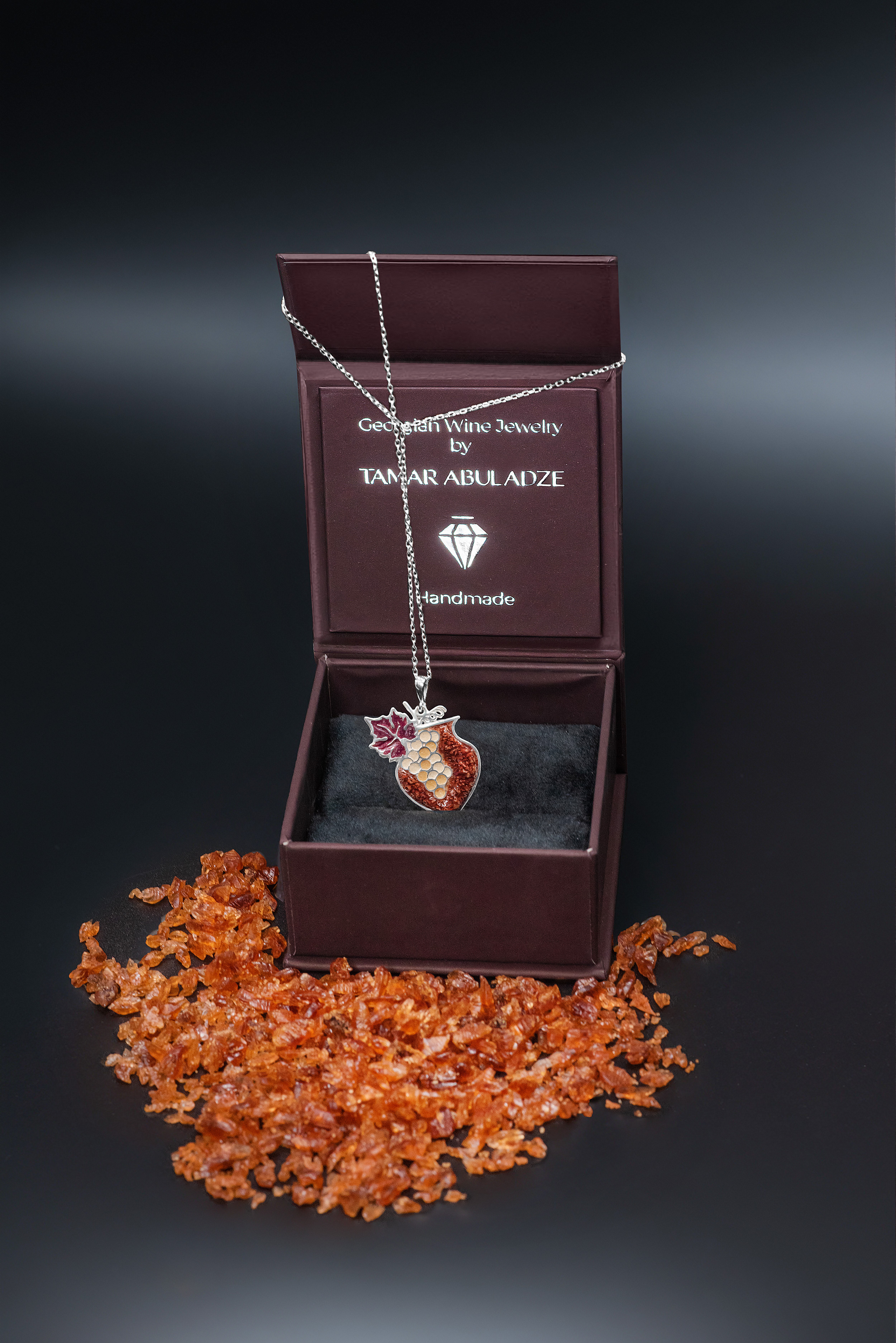 Wine Diamond: Jewelry Rooted in 8000 Years of History and Heritage