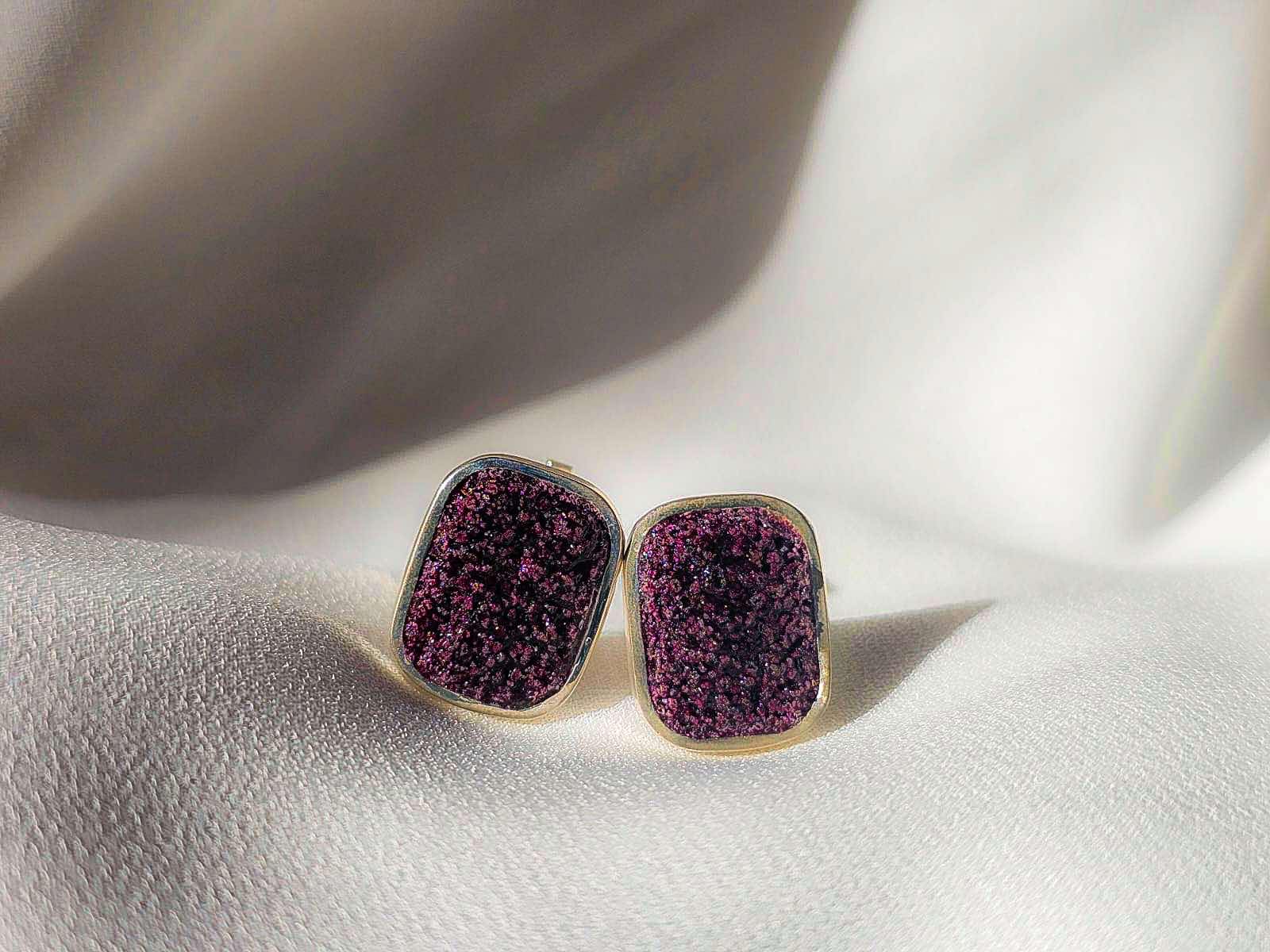 The author's cufflinks "Guruli"