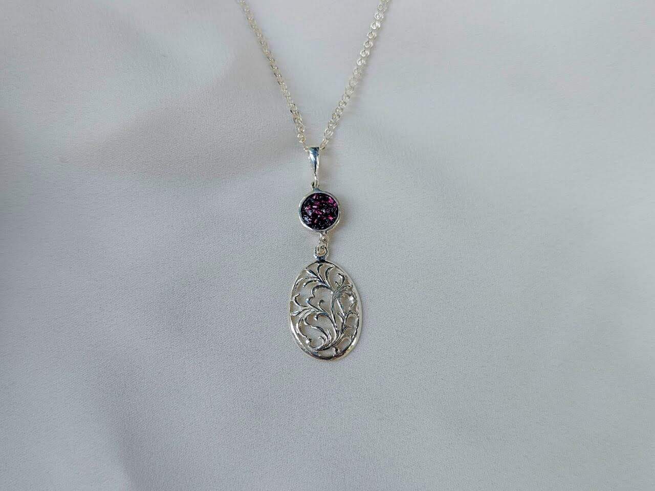 Necklace "Carving"