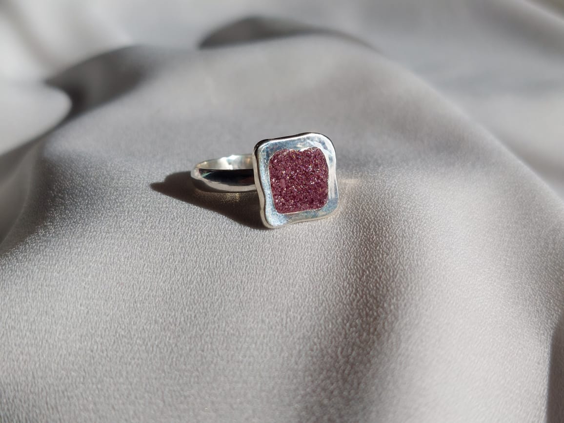 RING "An Illusion"