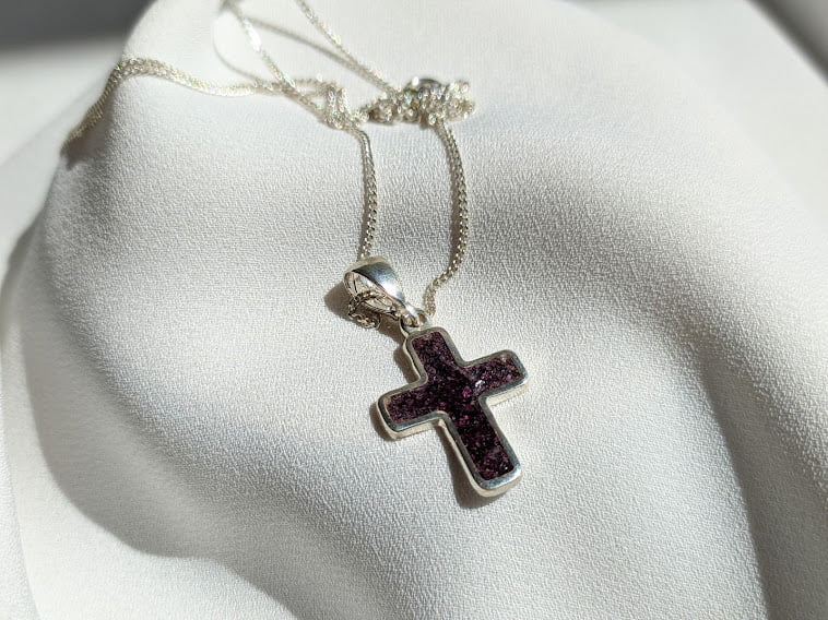 Necklace "miniature cross"