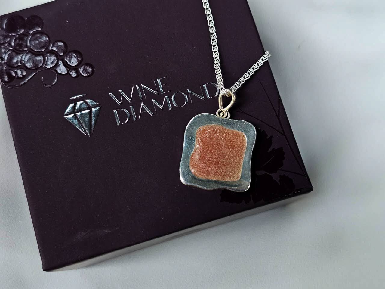 Necklace "Round corner"