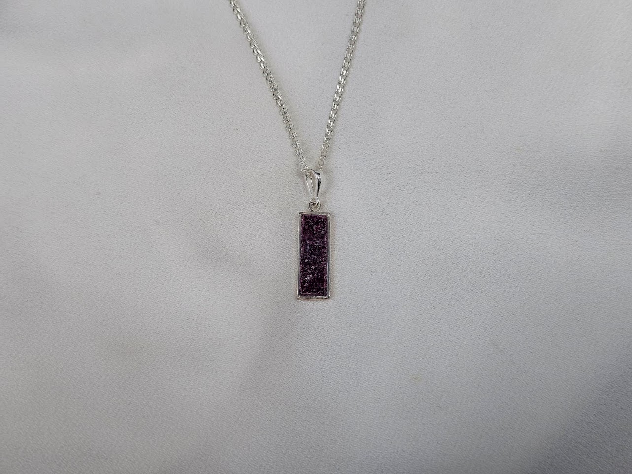 Necklace "Door of the marani" (Saperavi)
